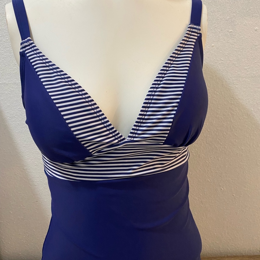 Nicole Miller Studio Tankini Swimwear Top Size M